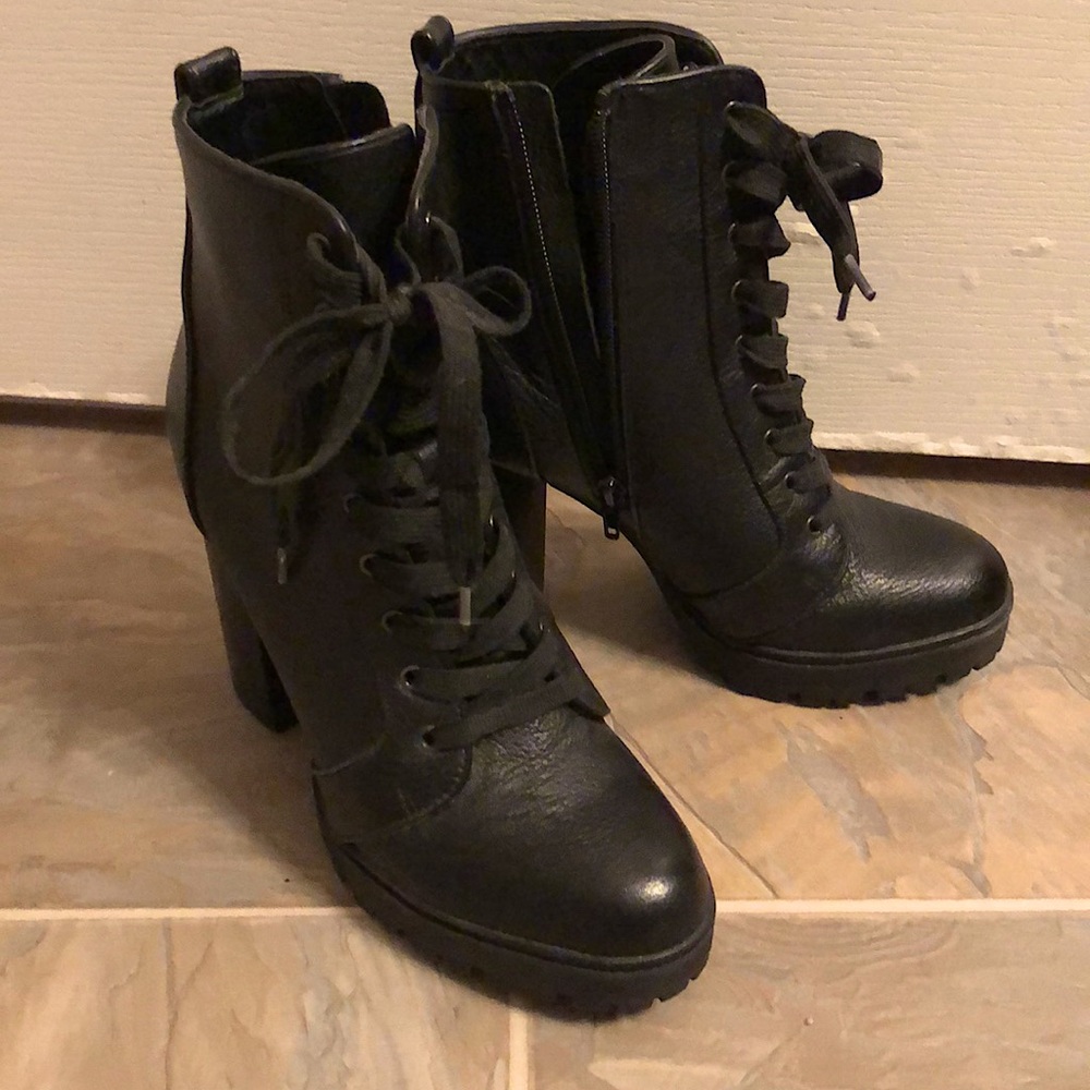 Steve Madden Lace Up Boots, Size 8
